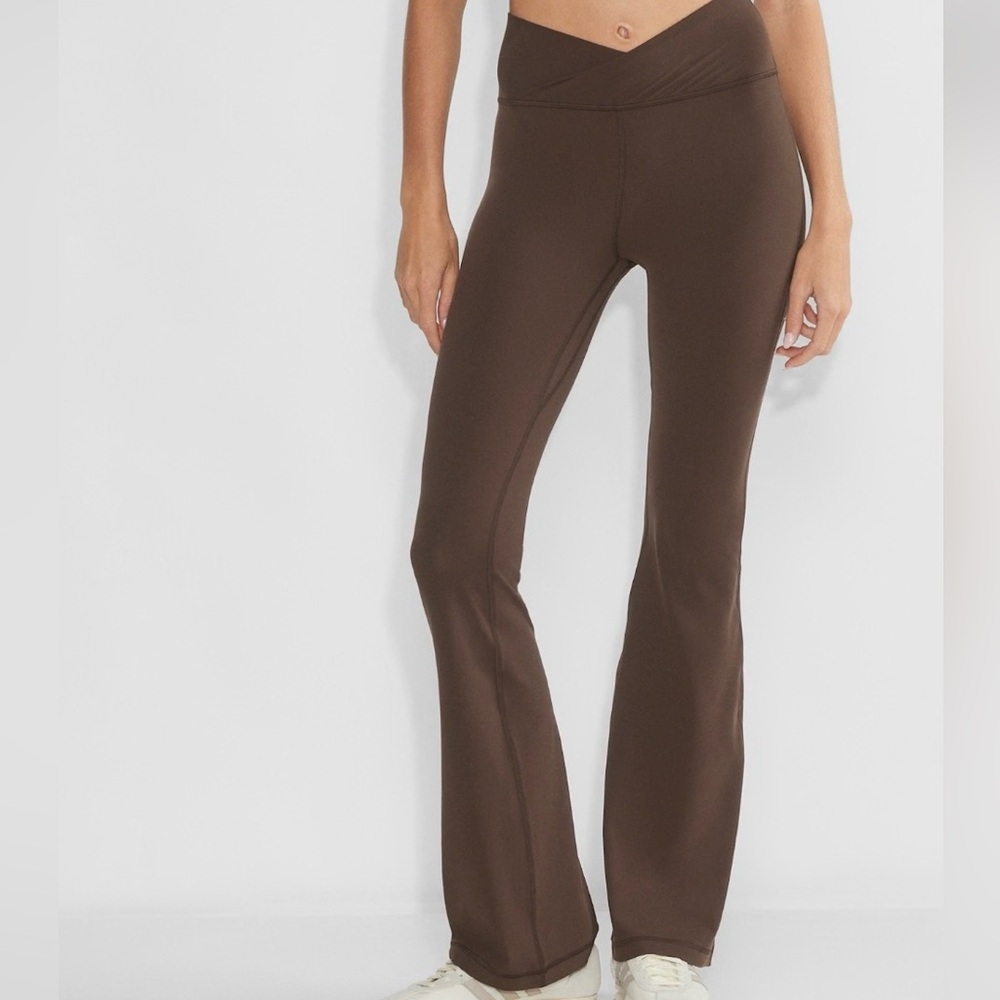 NWOT TNA Butter Crossover Flare Legging
